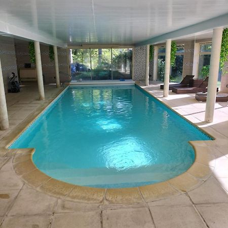 Au Charme Du Lac Espace Bien Etre Et Piscine Chauffe Proche Parc Et Restaurant Du Casino فورج-ليه-زو المظهر الخارجي الصورة